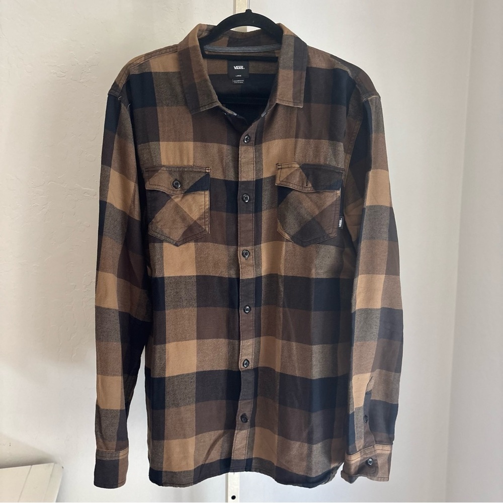 Van’s Brown Black Flannel Mix Dual Pocket Collared Button Front Shirt, L